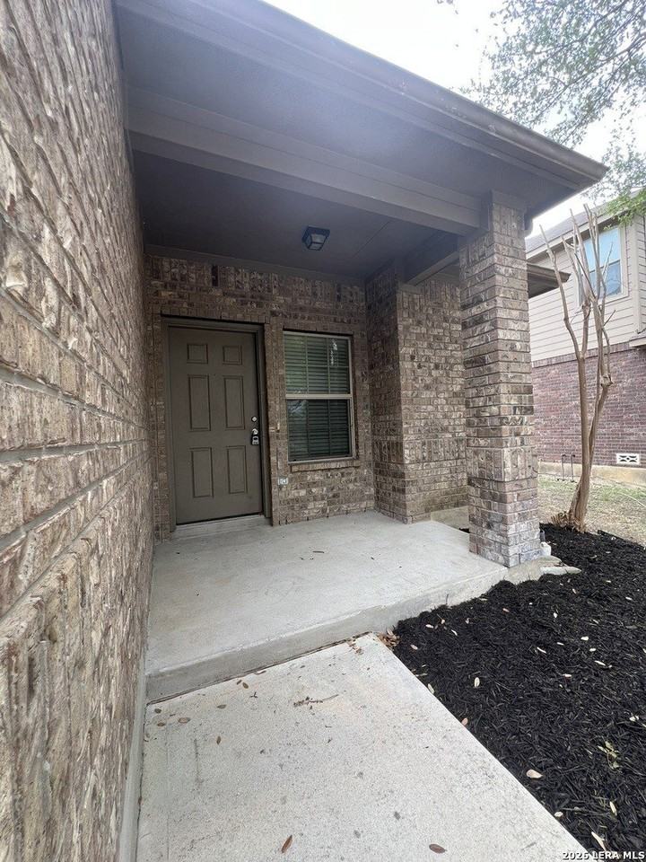 505 Saddlehorn Way - Photo 3 of 24
