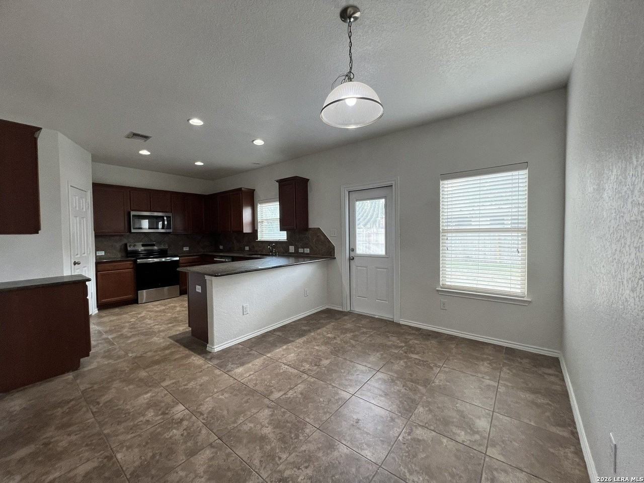 505 Saddlehorn Way - Photo 6 of 24