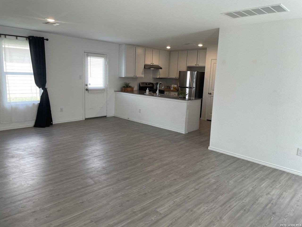9226 Selene Pl - Photo 4 of 22