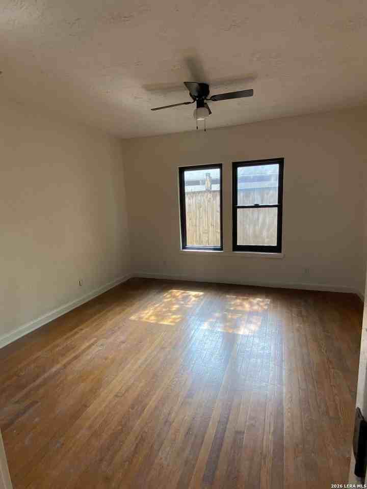 1614 W Rosewood Ave - Photo 2 of 4