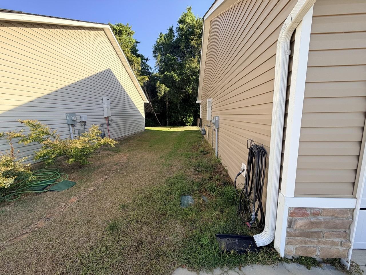 2177 Stillpointe Dr - Photo 3 of 28