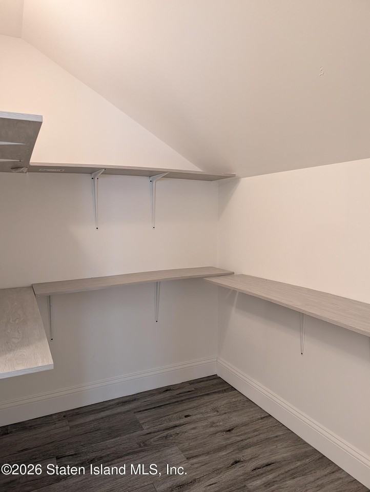 162 Edgegrove Ave - Photo 7 of 14