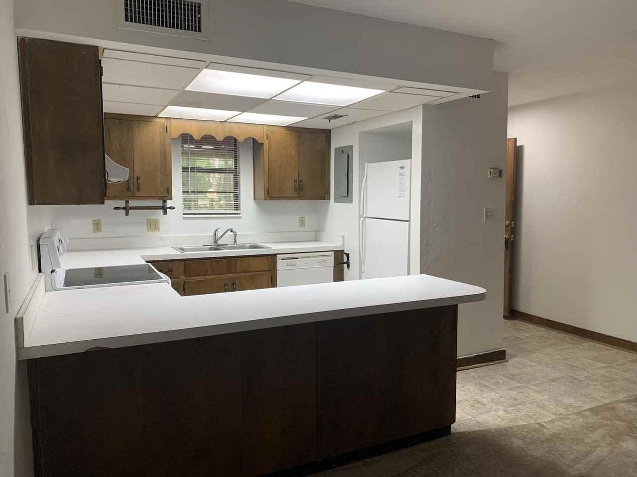 307 Vantage Point Ln #33 - Photo 6 of 17