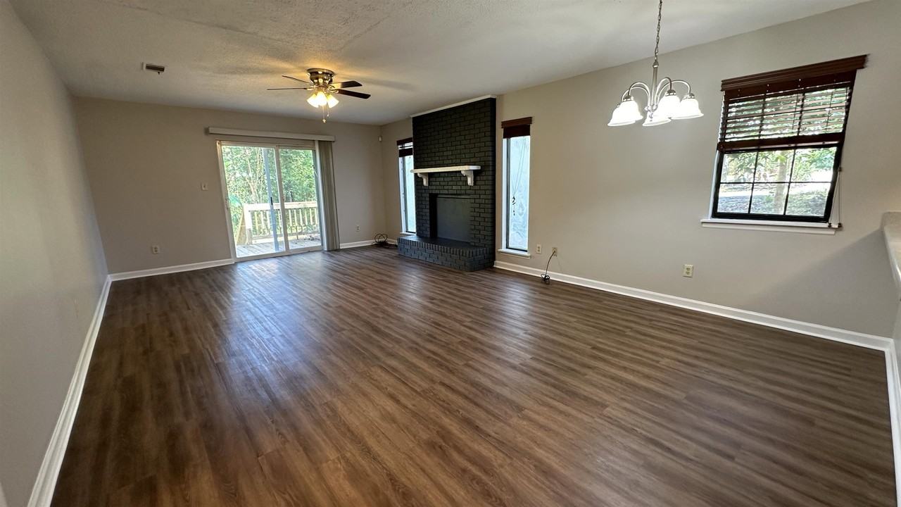 2496 Southwood Plantation Rd #A - Photo 6 of 22