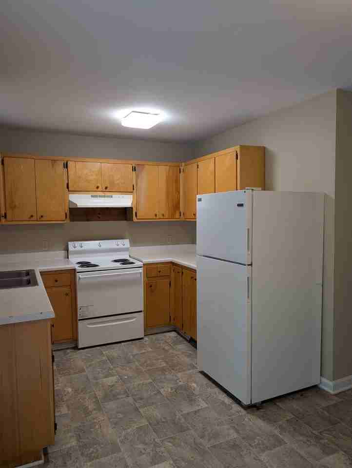 2555 Chateau Ln #3 - Photo 7 of 12