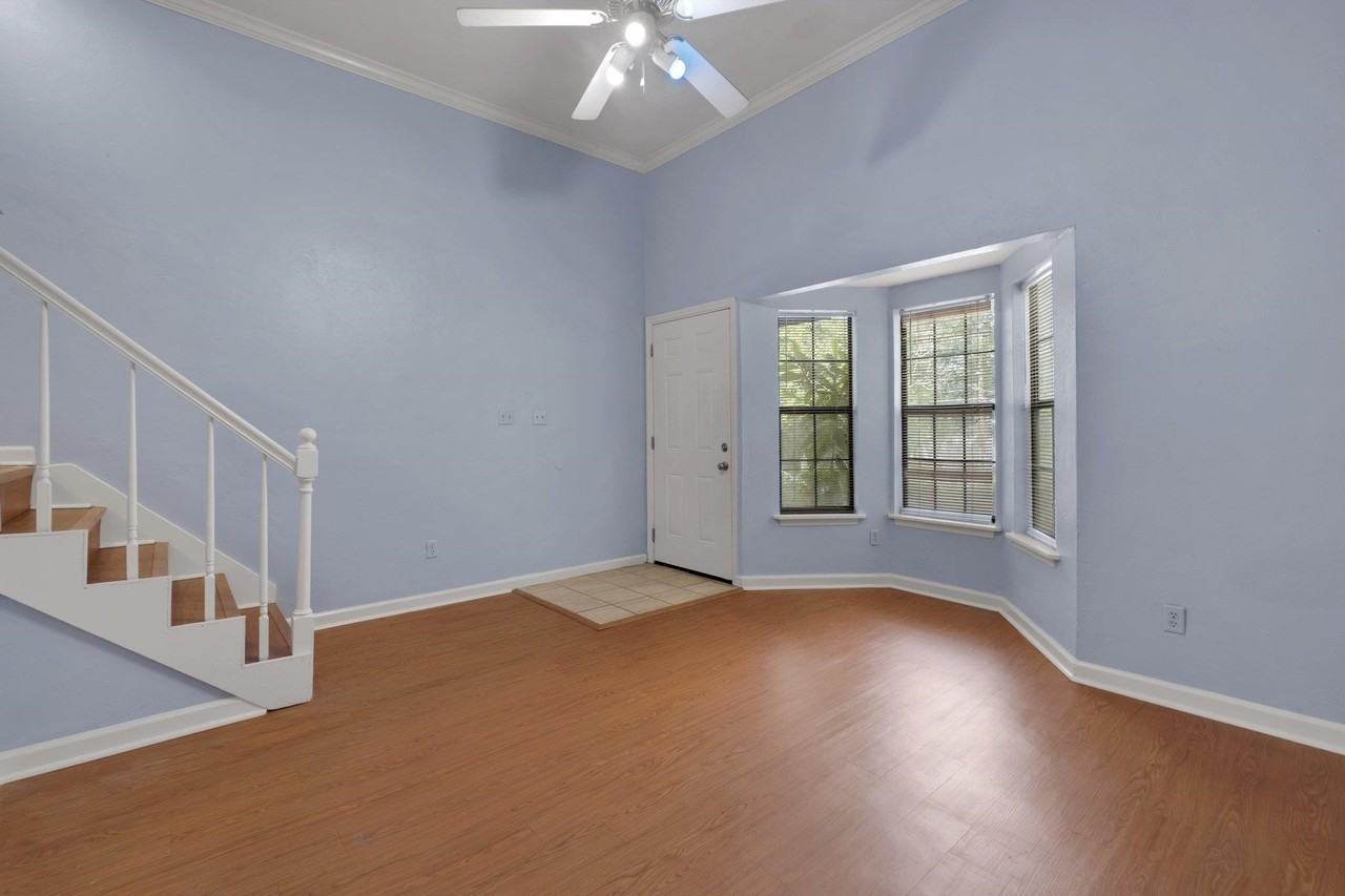 1611 S Gadsden St - Photo 3 of 20