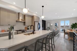 featured image of 2121 3rd St Ne #2