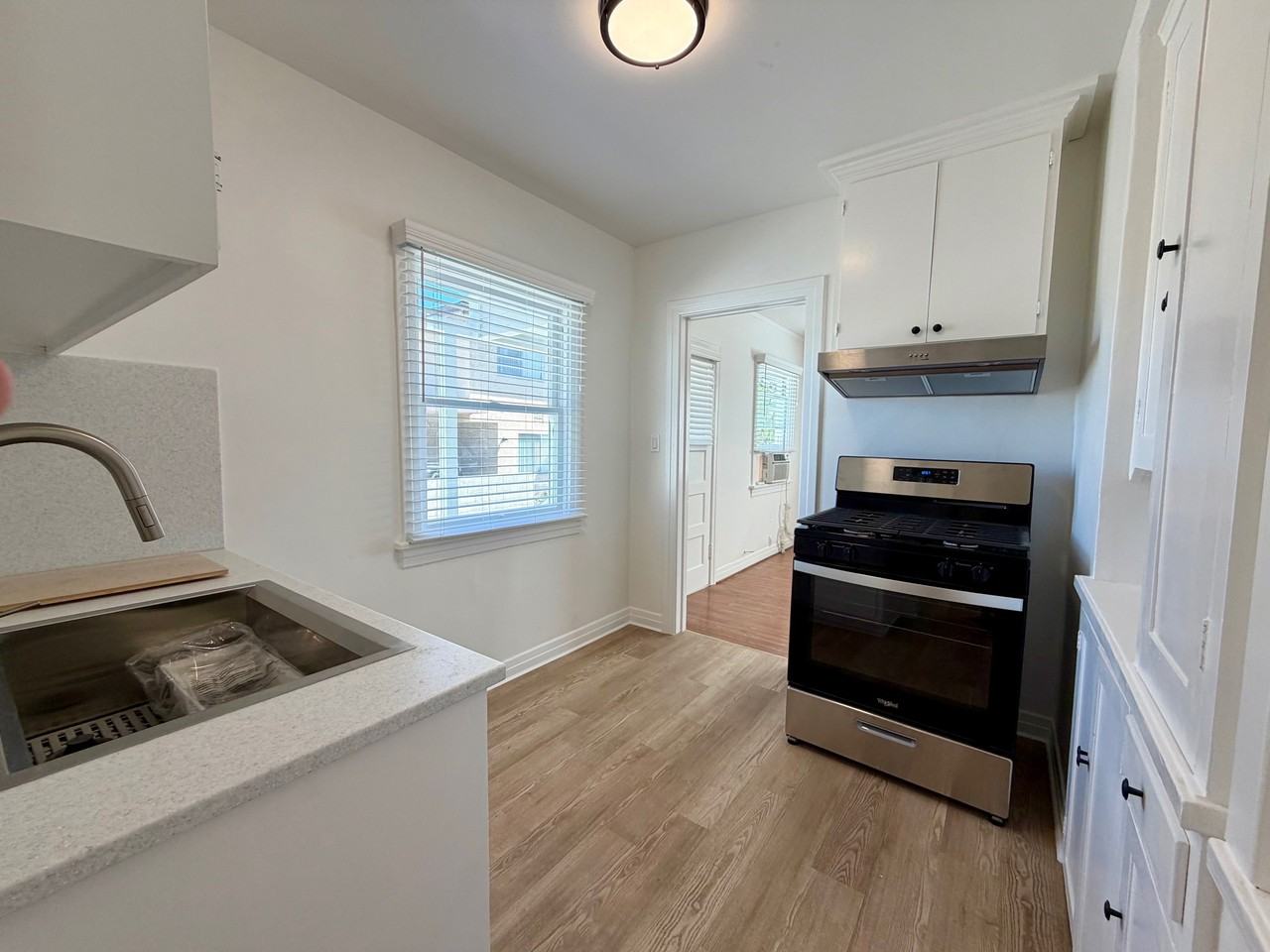 414 N Stoneman Ave #414 - Photo 5 of 14
