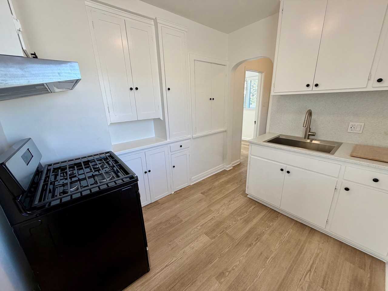 414 N Stoneman Ave #414 - Photo 6 of 14