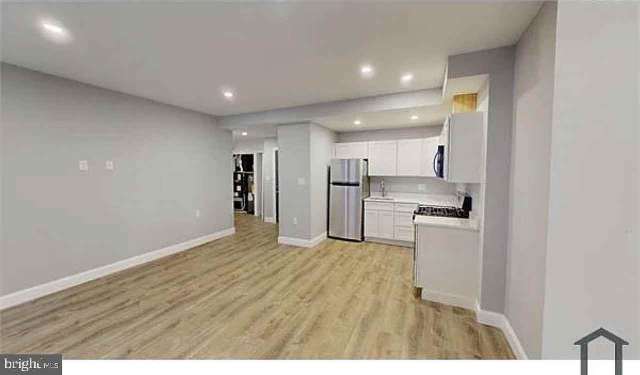 3228 Hiatt Pl Nw #2 - Photo 7 of 17