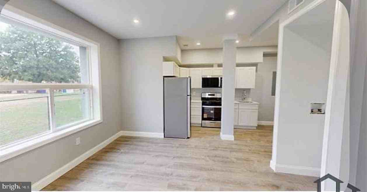 3228 Hiatt Pl Nw #3 - Photo 2 of 16