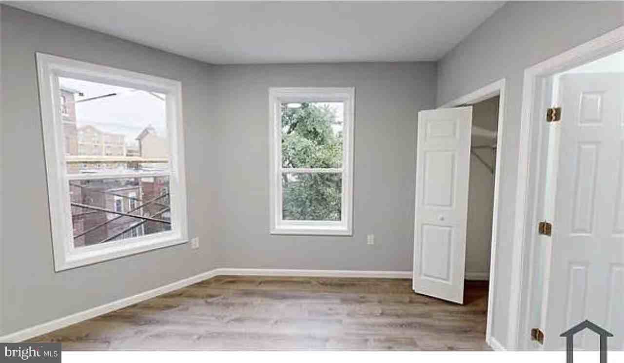 3228 Hiatt Pl Nw #3 - Photo 6 of 16