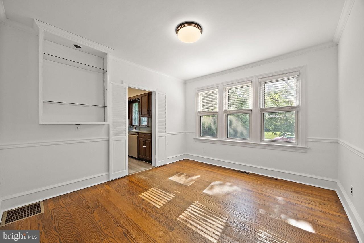 101 Curtis Ave - Photo 5 of 18
