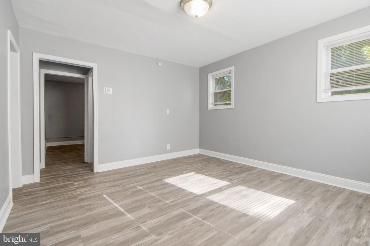 5001 Govane Ave - Photo 5 of 28