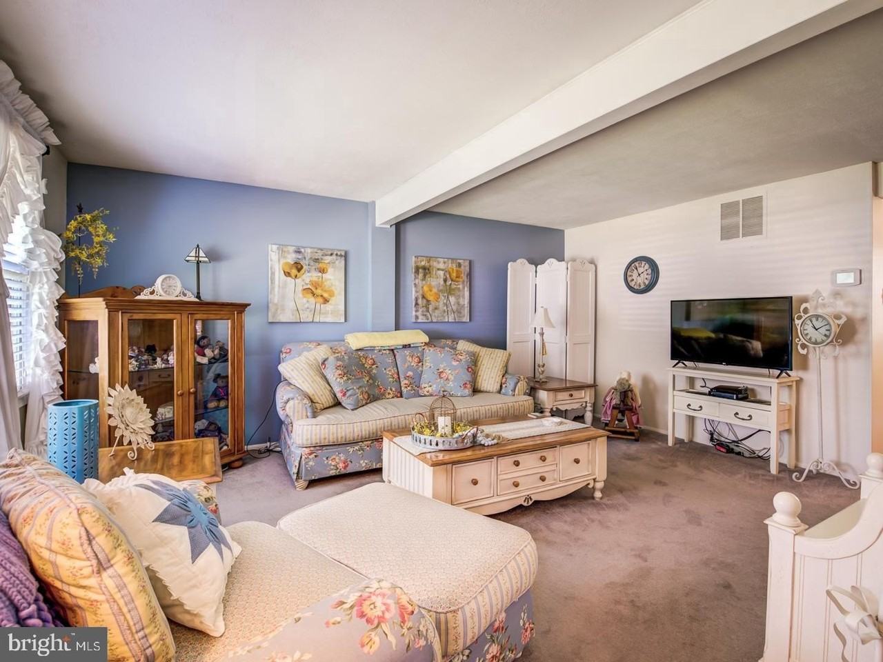 12390 Boncrest Dr - Photo 3 of 26
