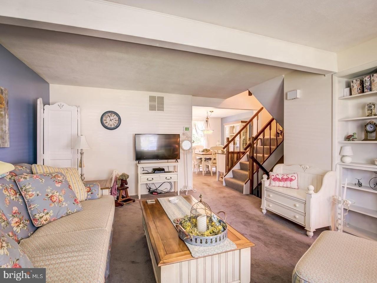 12390 Boncrest Dr - Photo 4 of 26