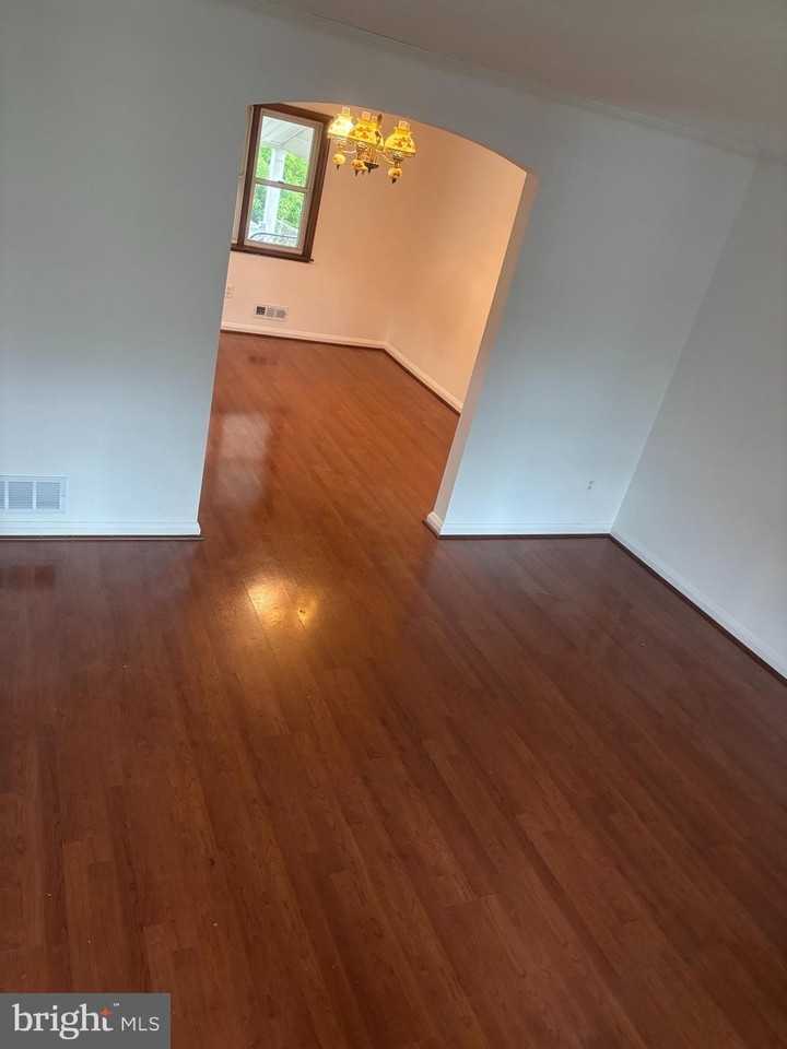 3317 Belsford Ct - Photo 4 of 15