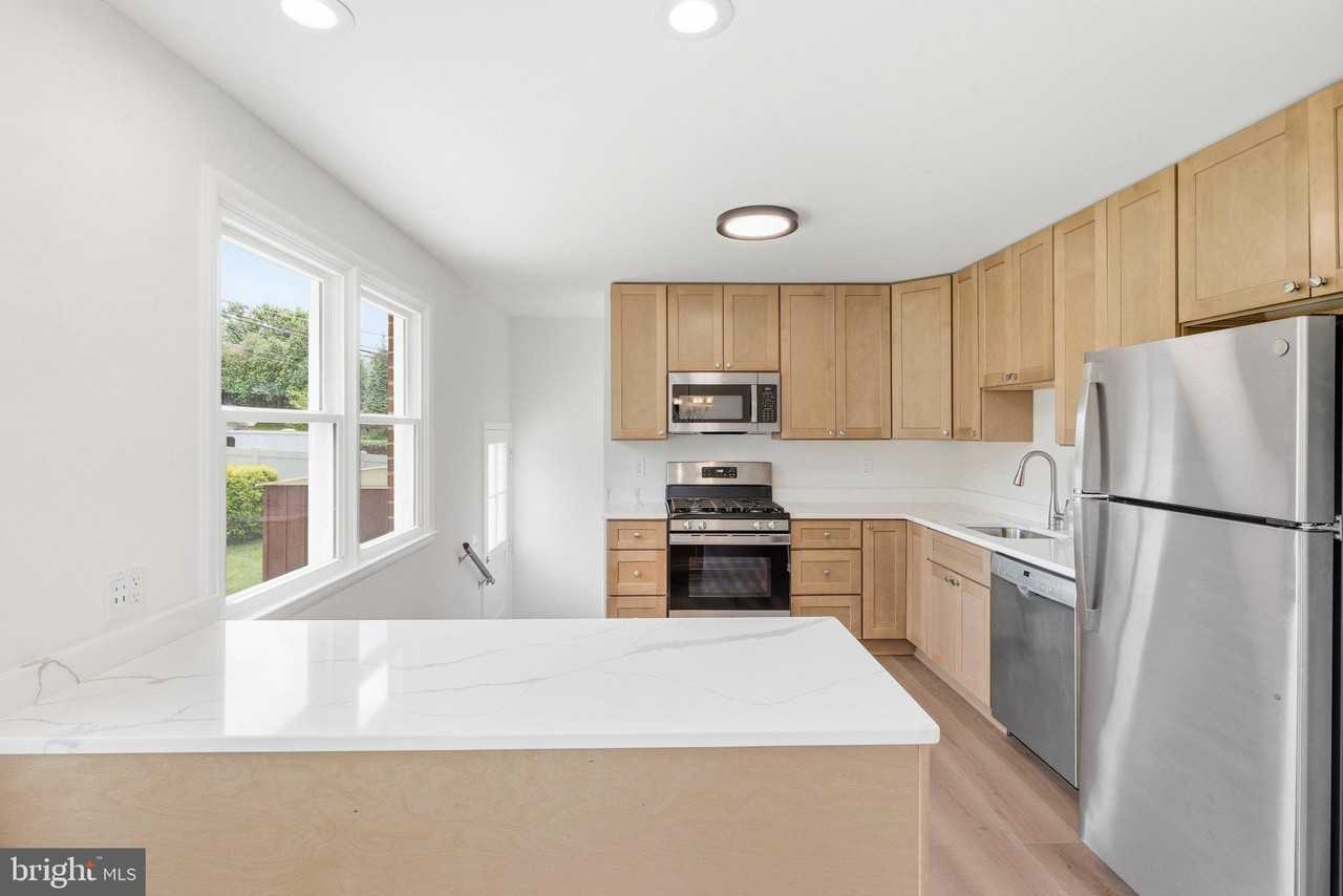 9005 Perring Park Rd - Photo 6 of 20