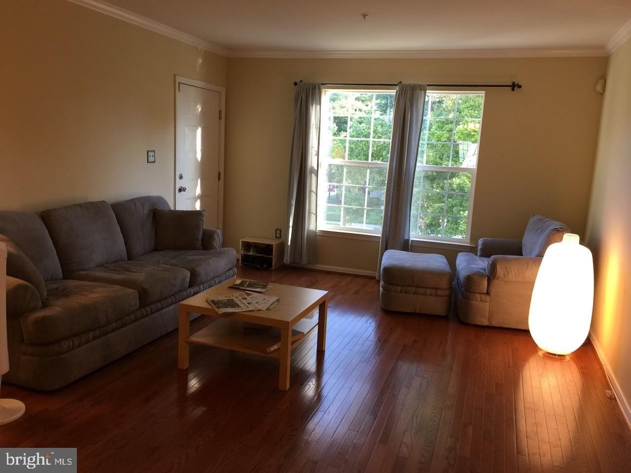 12820 Rexmore Dr #18-11 - Photo 6 of 14
