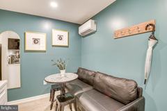 6604 Oak St #C - Photo 1 of 1