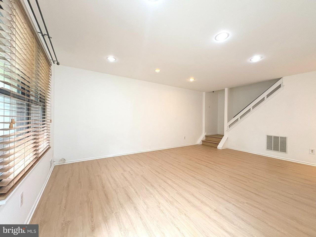 3 Heather Ct - Photo 2 of 18