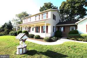 featured image of 726 Stonecrest Dr