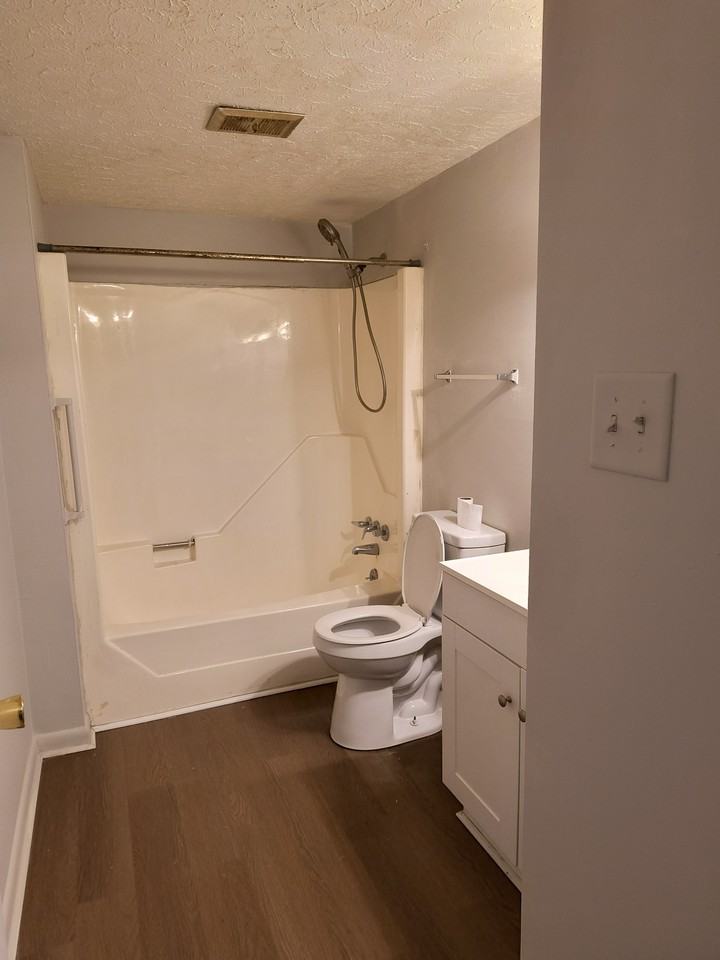 3025 Forest Hills Cir #D - Photo 2 of 6