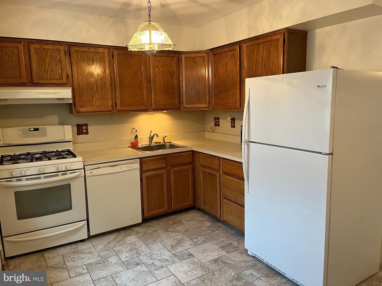3584 Dows Rd - Photo 4 of 49