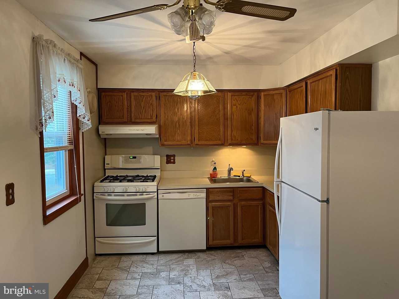 3584 Dows Rd - Photo 6 of 49