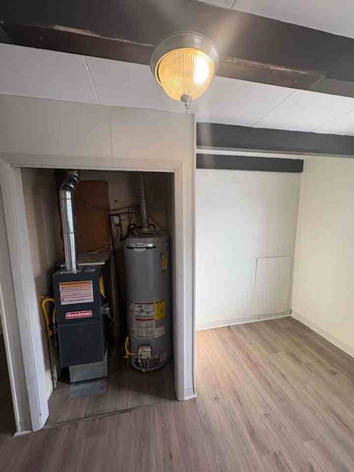 528 Henrietta - Photo 6 of 9