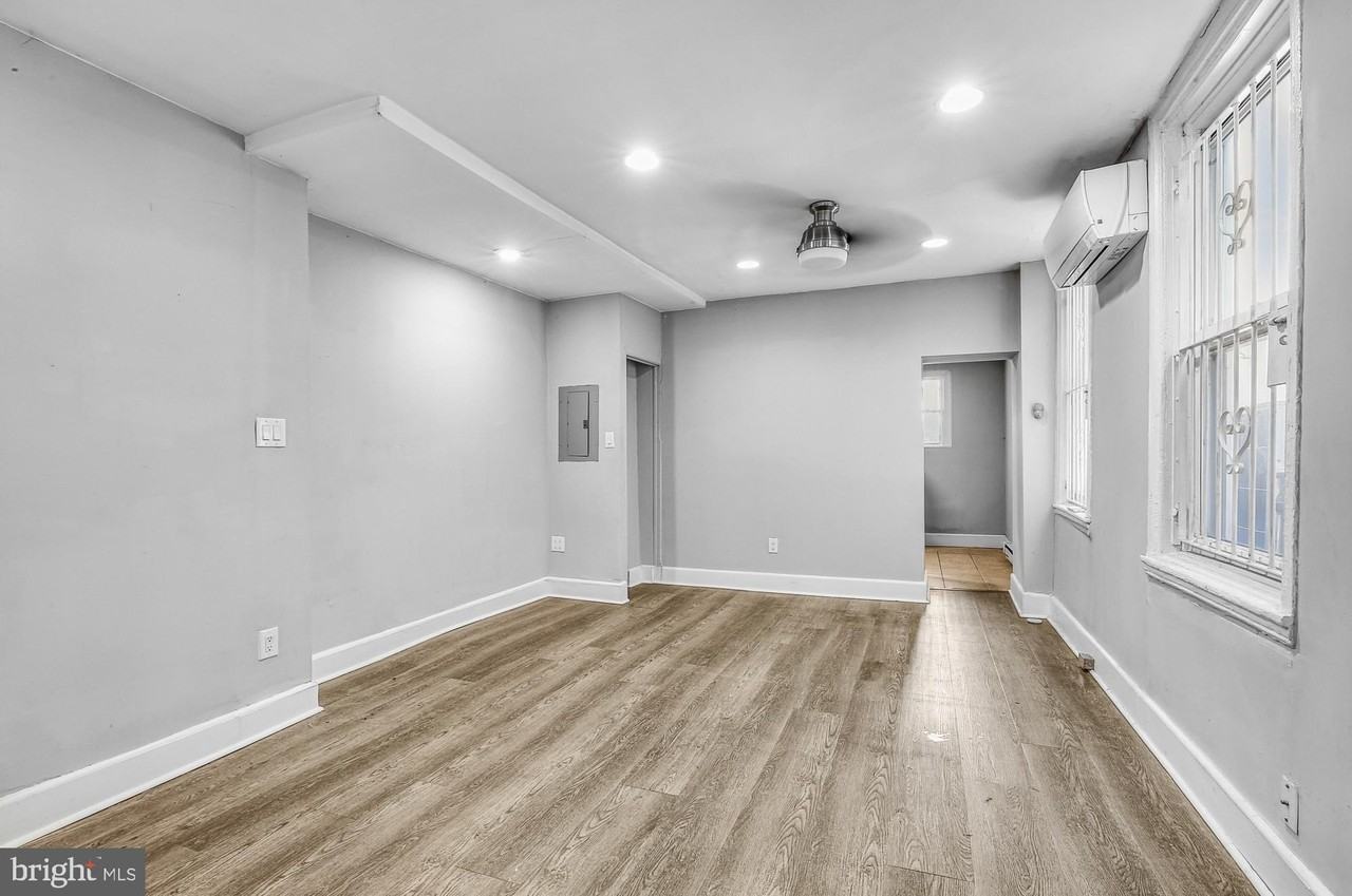 1202 N 7th St #1R - Photo 4 of 17