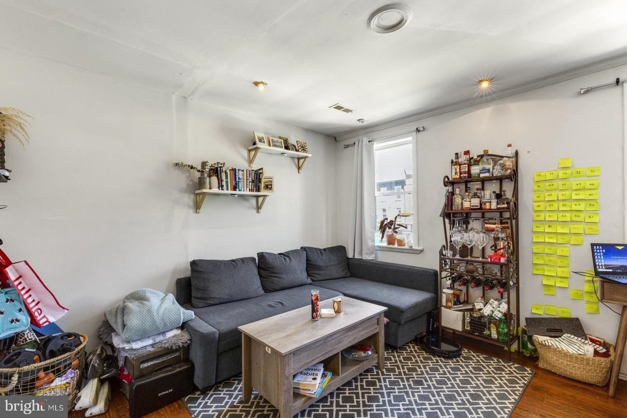 238 W Girard Ave #2 - Photo 3 of 15