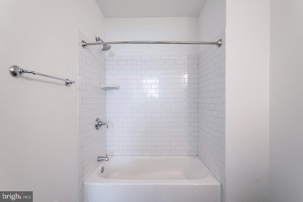 427 Monroe St #103 - Photo 7 of 12