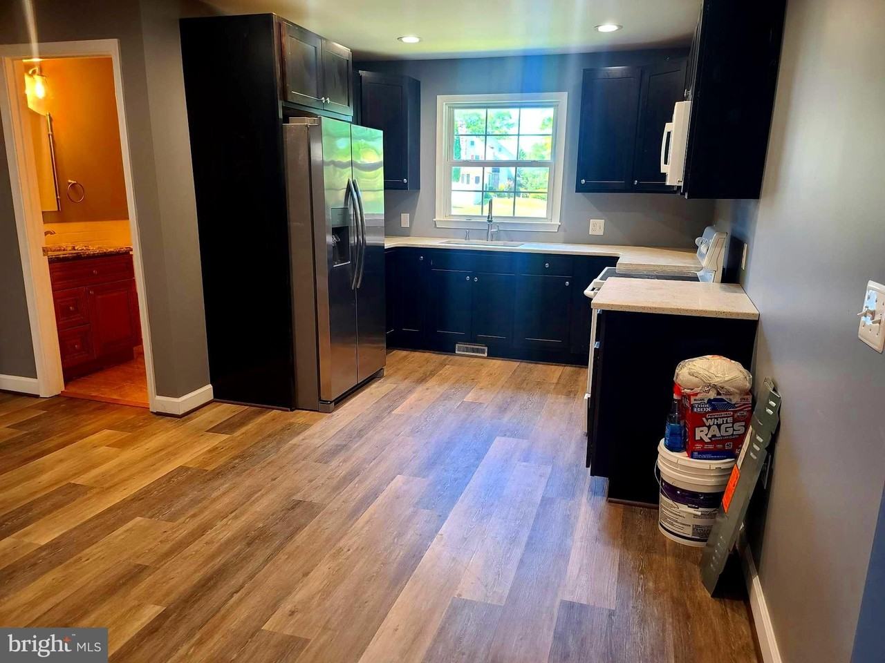 404 Chestnut St - Photo 5 of 20