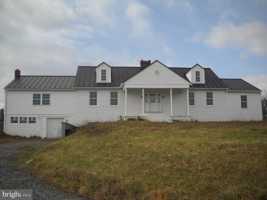 featured image of 1401 Carpers Pike