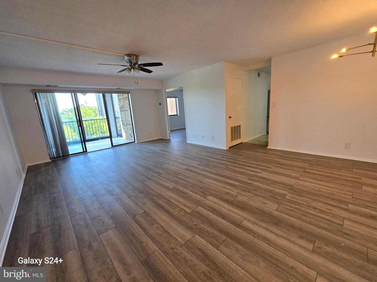 5902 Mount Eagle Dr #709 - Photo 4 of 44