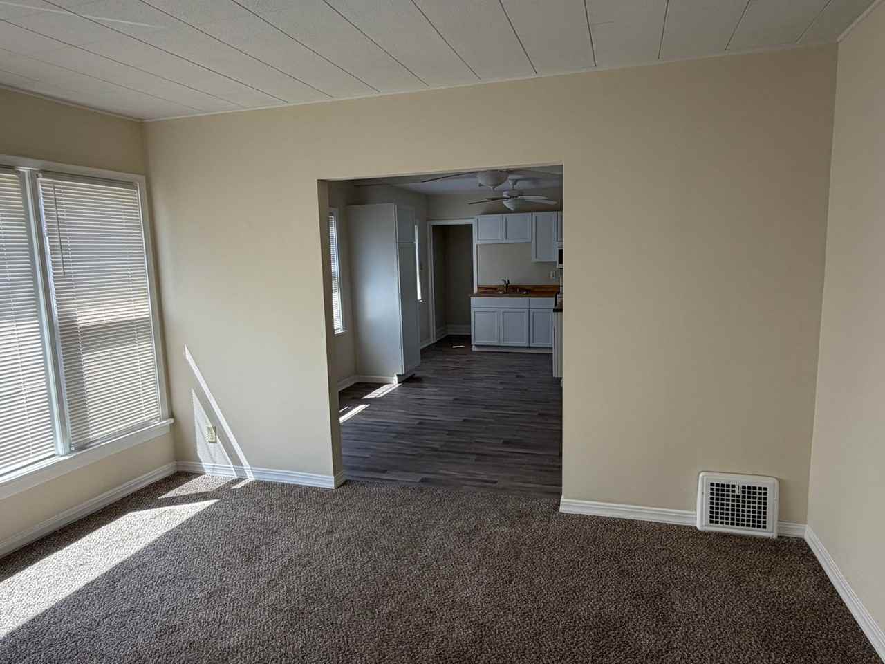 8221 Grand Division Ave - Photo 3 of 13