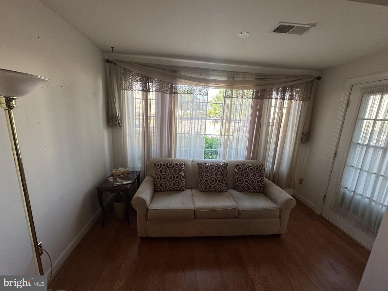 9224 Cardinal Forest Ln #D - Photo 5 of 18