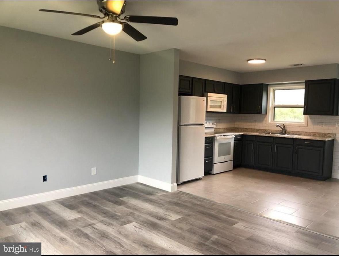 103 Kathy Dr - Photo 3 of 9