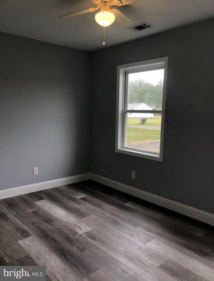 103 Kathy Dr - Photo 5 of 9