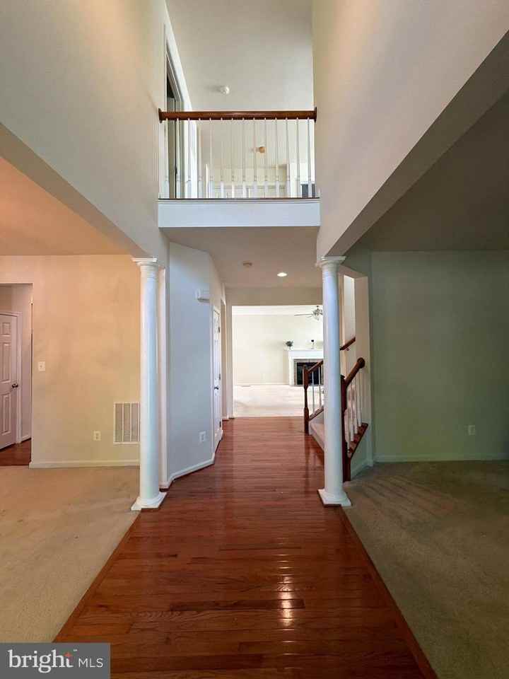12489 Pfitzner Ct - Photo 2 of 28