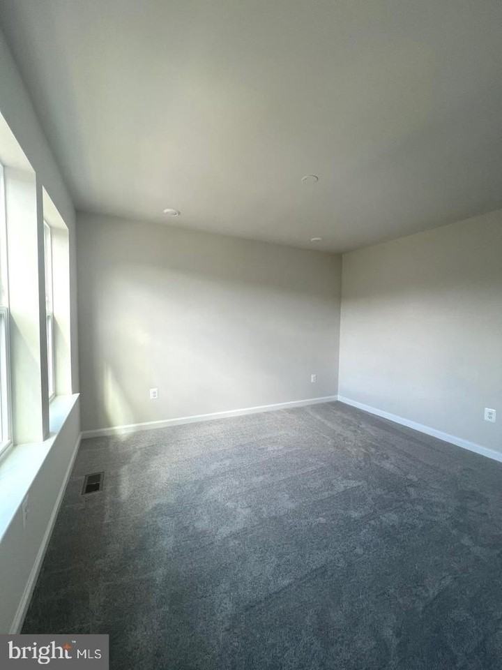 342 Watercourse Dr - Photo 4 of 17