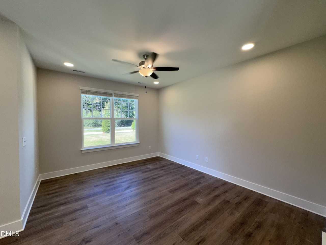 836 Pryor St - Photo 4 of 20