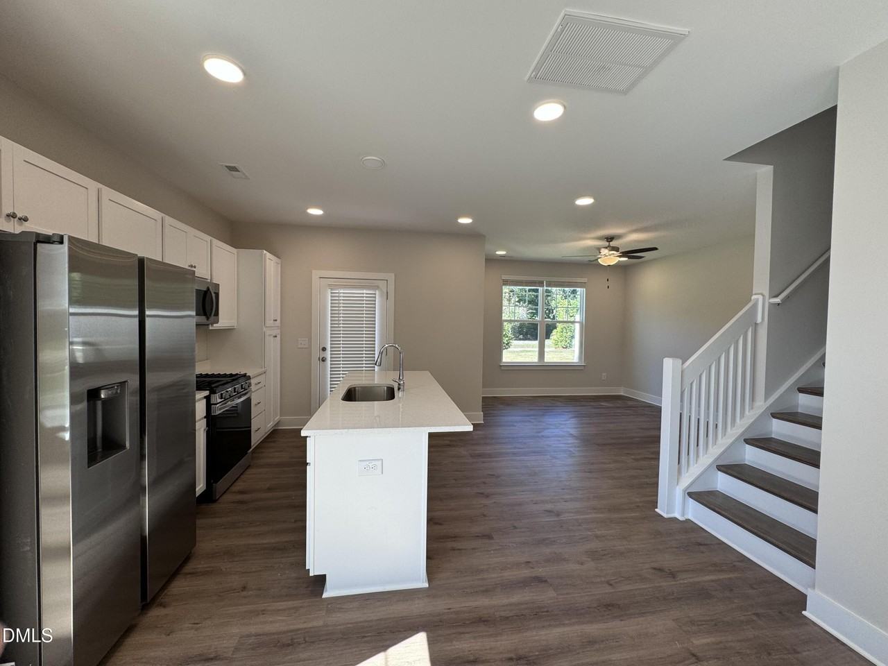 836 Pryor St - Photo 6 of 20