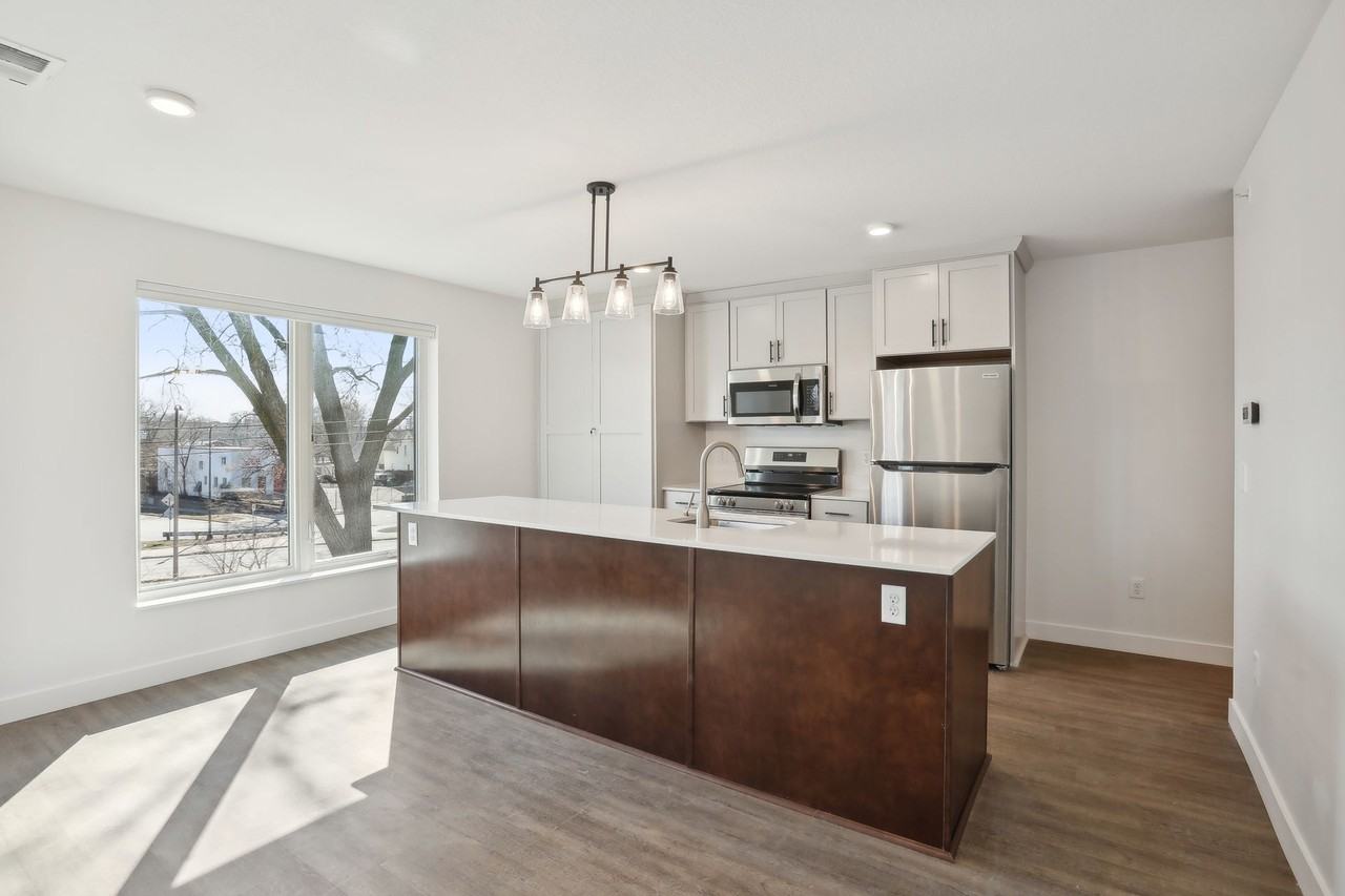 Solstice Apartments - Photo 3 of 9