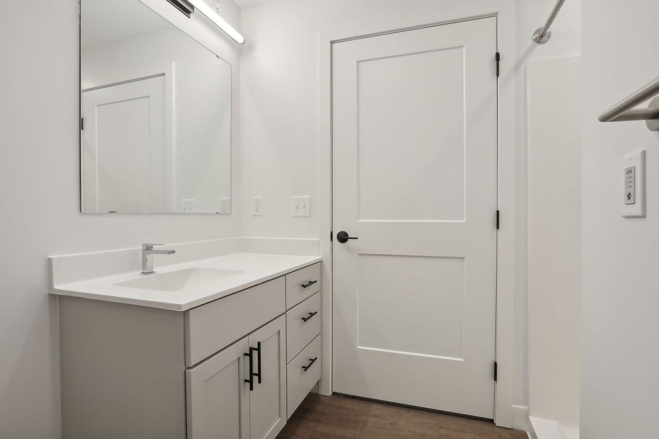 Solstice Apartments - Photo 6 of 9