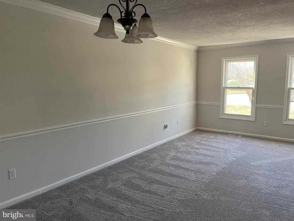 10503 Greta Lynn Ct - Photo 5 of 29