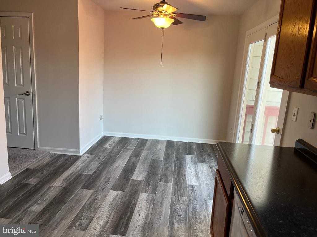 10503 Greta Lynn Ct - Photo 7 of 29