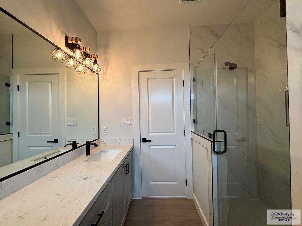2642 Eliseo Villarreal Ave - Photo 4 of 15