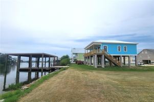 featured image of 117 Timber Canal Ln